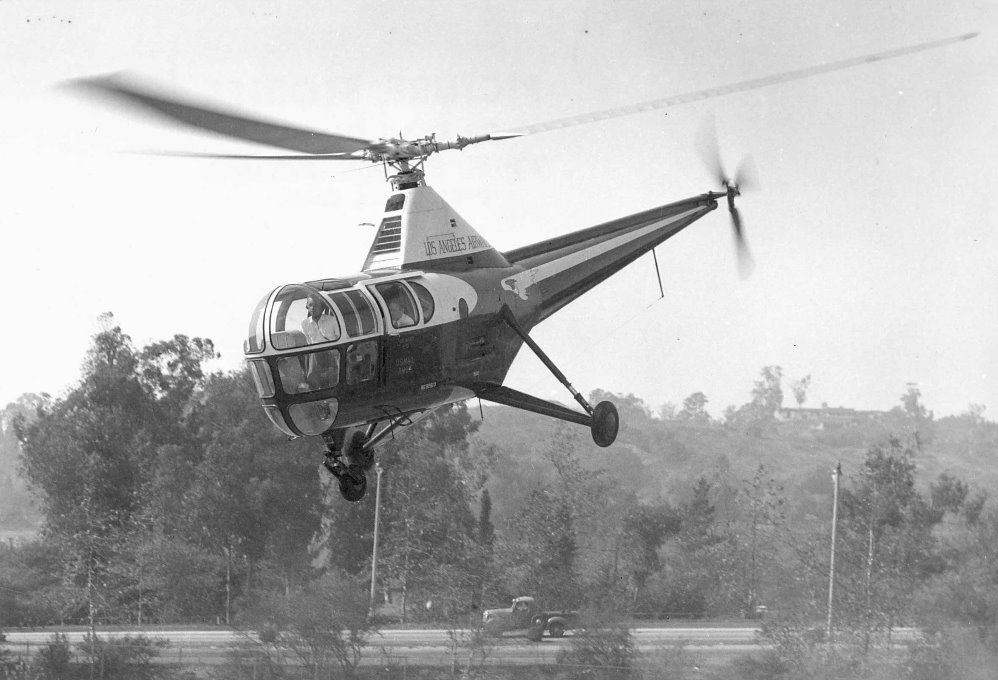 Sikorsky S-51 NC92813, Los Angeles Airways, departs on a commercial flight, Los Angeles, California, 1947. (LAT)