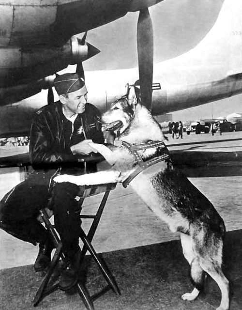 James Stewart on te set of "Strategic Air Command" at Carswell AFB, Texas, 1955. Stewart, a colonel in teh U.S. Air Force Reserve, portrayed "Colonel Dutch Holland" a reserve officer recalled to active duty with SAC during the Cold War.