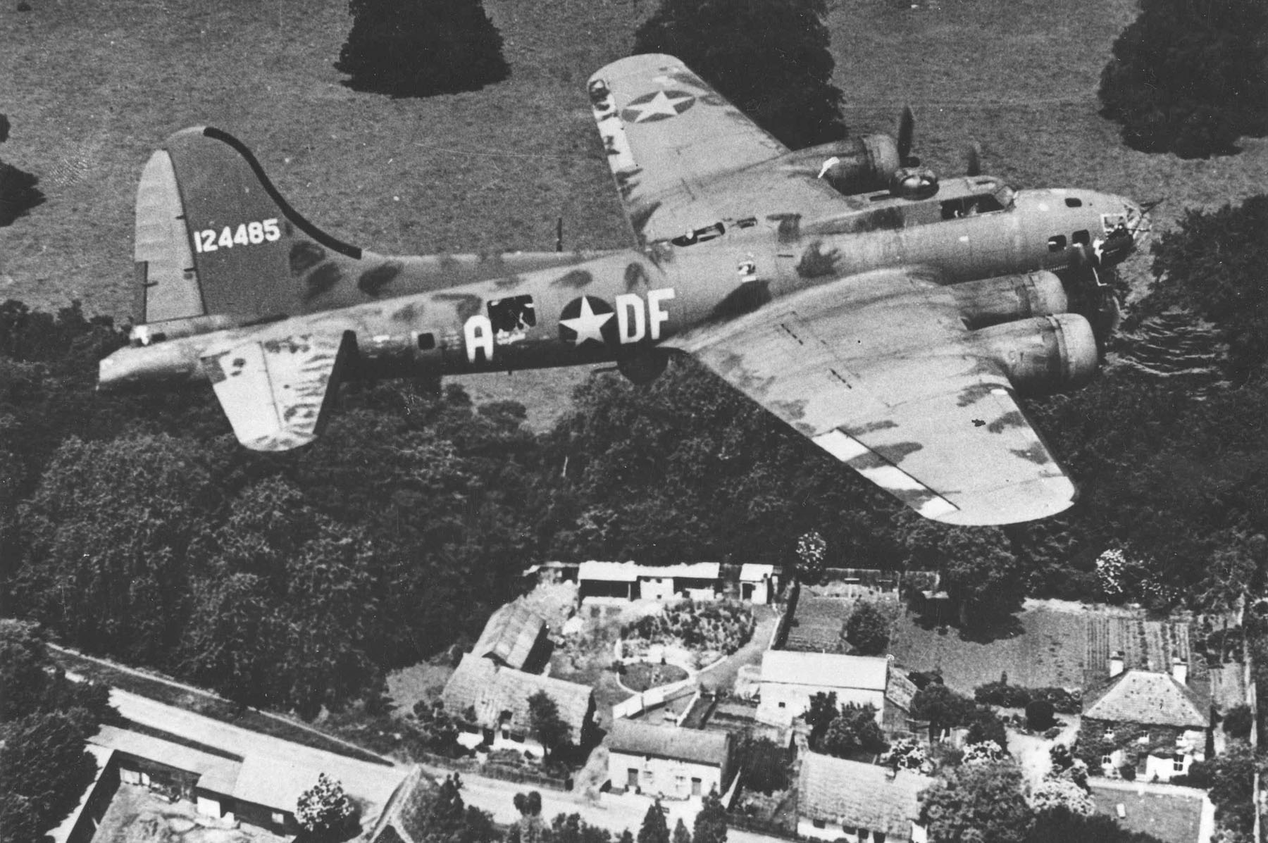 Boeing B-17F-10-BO Flying Fortress 41-22485, Memphis Belle, in flight over England, 1943. (U.S. Air Force)