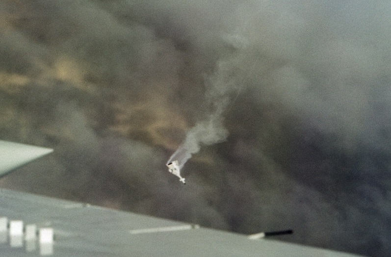 XB-70A-2 Valkyrie has rolled inverted and pitched nose down. (U.S. Air Force) 