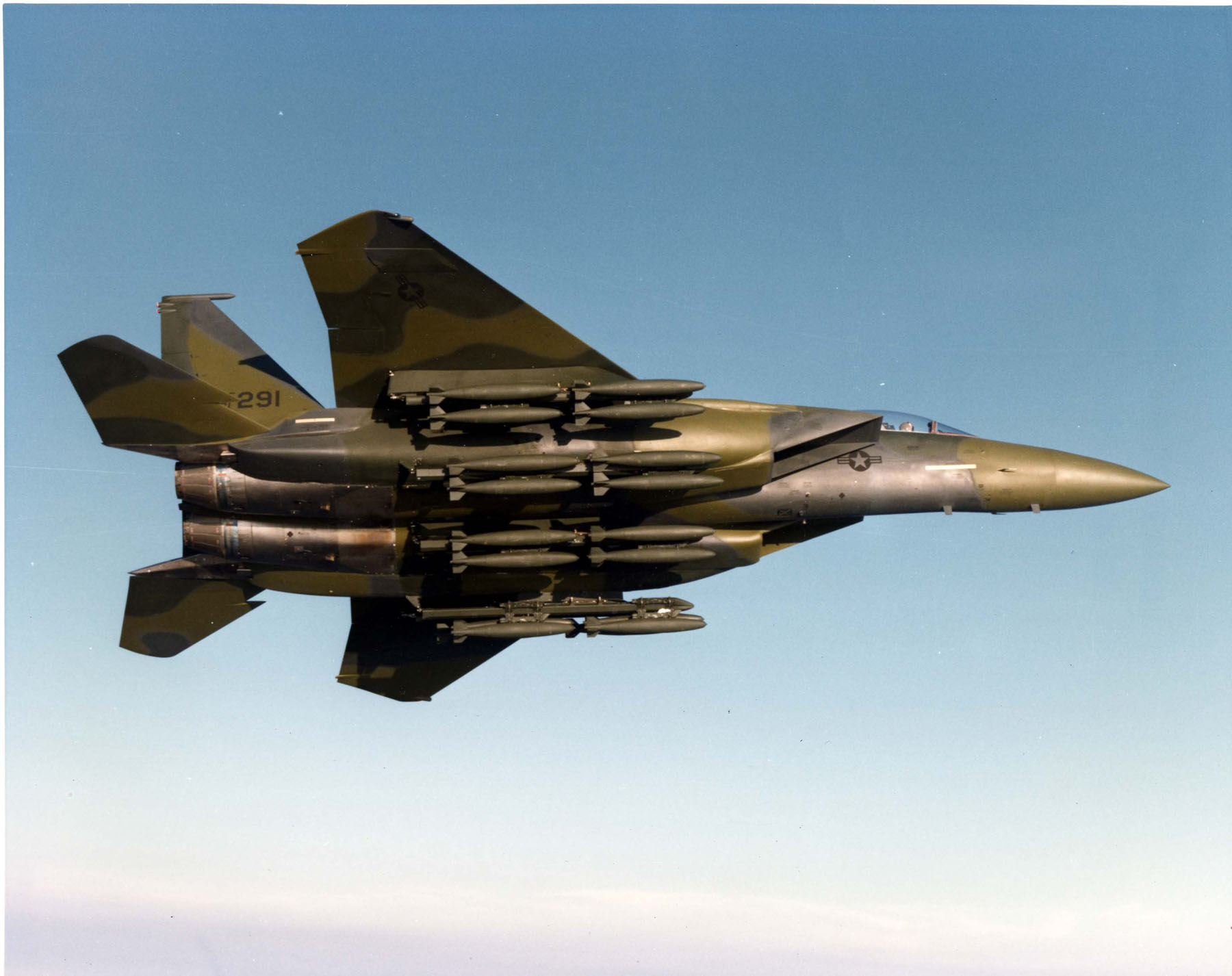 f15e strike eagle cockpit