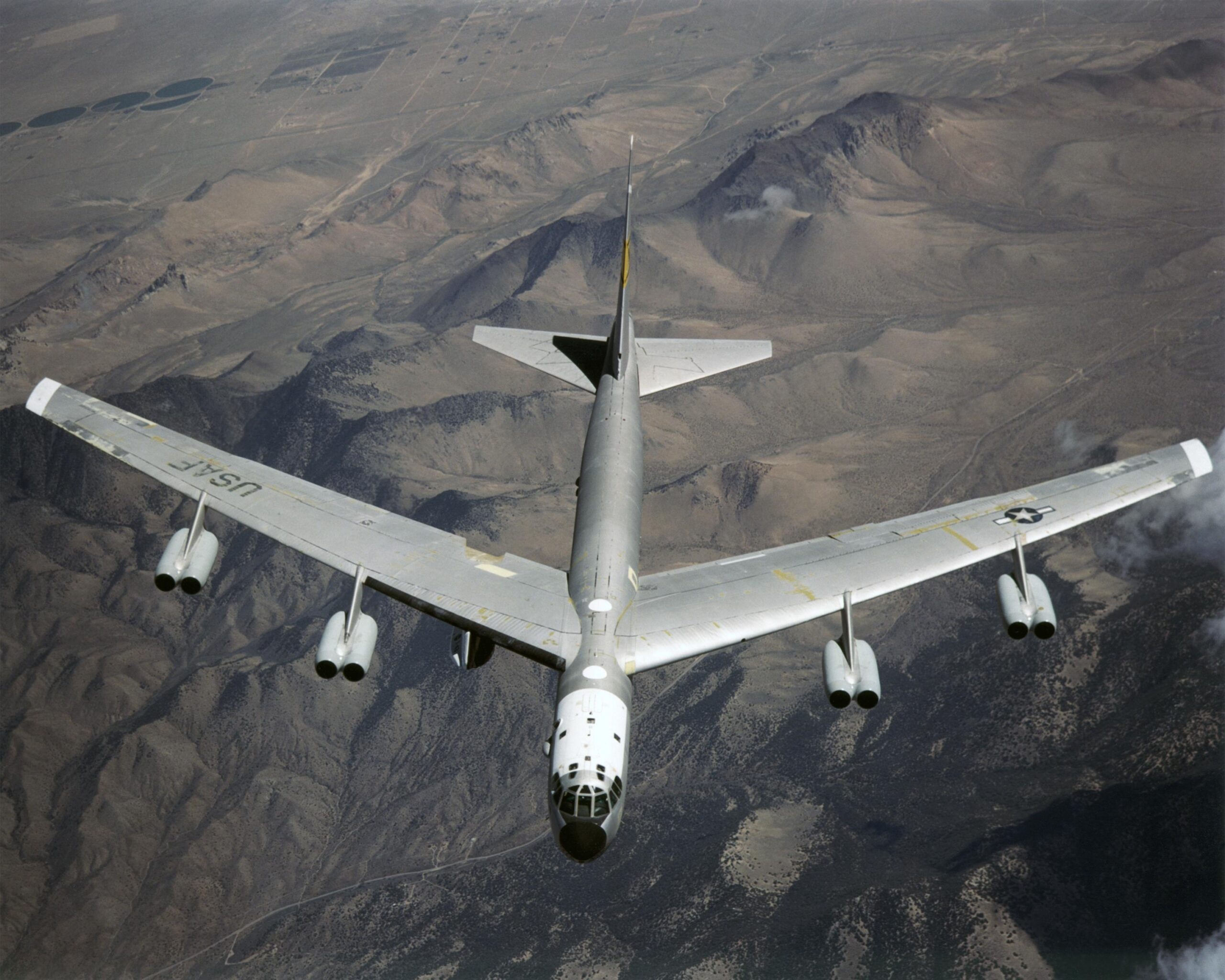 Balls 8, Boeing NB-52B Stratofortress 52-008, as seen from a KC-135A Stratotanker. (NASA)