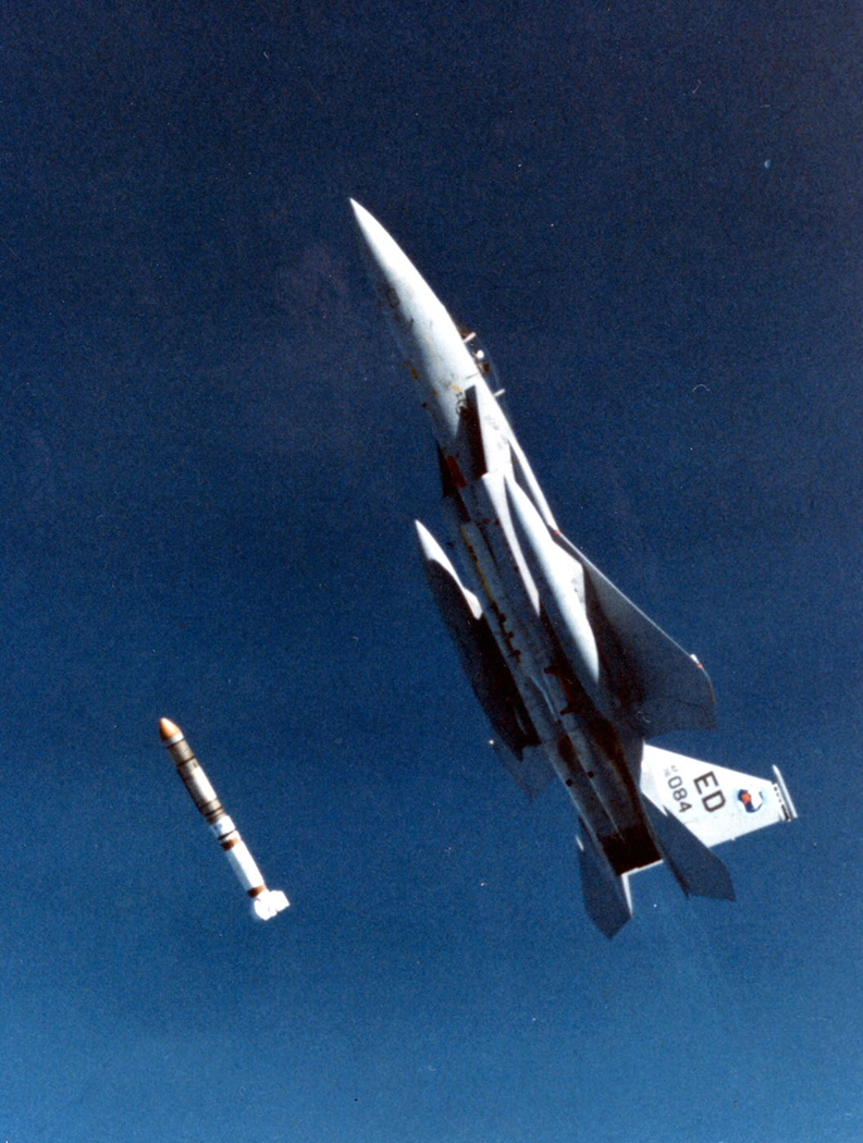 13 September 1985: Major Wilbert D. Pearson, U.S. Air Force, flying McDonnell Douglas F-15A-17-MC, 76-0084, Celestial Eagle, launched an anti-satellit