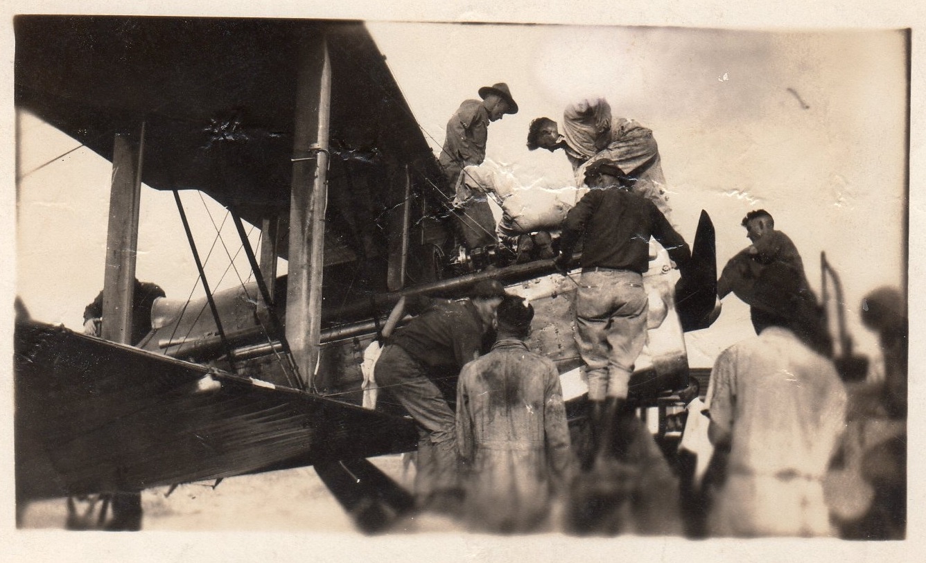 Maintenance technicians service Lieutenant Doolittle's DH-4B-S-1 at Kelly Field. 