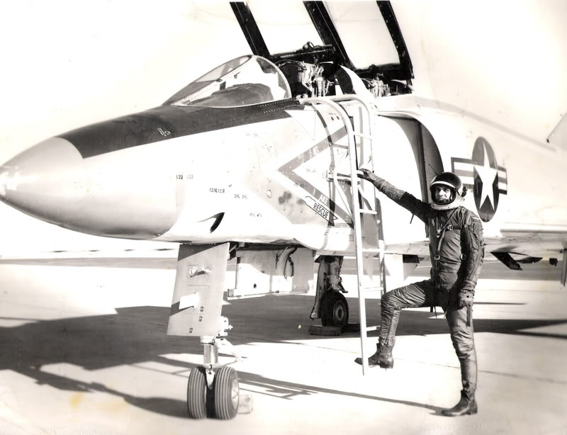 Test Pilot Gerald Huelsbeck with a prototype McDonnell YF4H-1 Phantom II. Huelsbeck is wearinga Goodrich Mark IV full-pressure suit. (McDonnell Aircraaft Corporation)