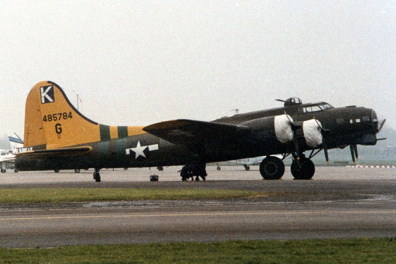 This Vega Aircraft Corporation-built B-17G-105-VE Flying Fortress, 44-85784, seen at Rotterdam, May 1985, is painted in the markings of the 447th Bombardment Group (Heavy). (Jan Arkesteijn)