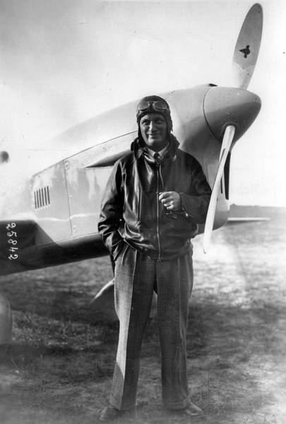 Raymonde Delmotte with his record-setting Caudron C.460 Rafale.