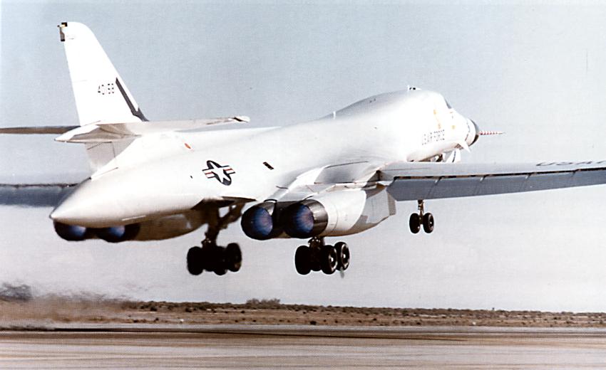 The first prototype Rockwell B-1A Lancer, 74-0158, takes off at AF Plant 42, Palmdale, California, 23 December 1974. (U.S. Air Force)