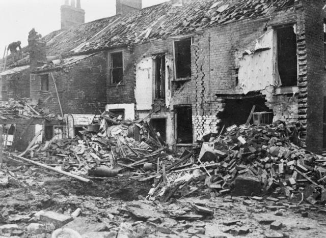 Damage at King’s Lynn caused by the Zeppelin raid of 19–20 January 1915. (Imperial War Museum)
