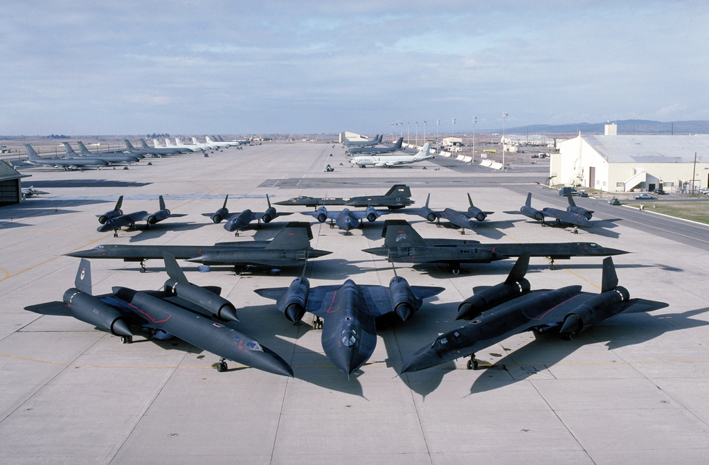 A flock of Blackbirds. Lockheed SR-71As at Beale AFB. (U.S. Air Force)
