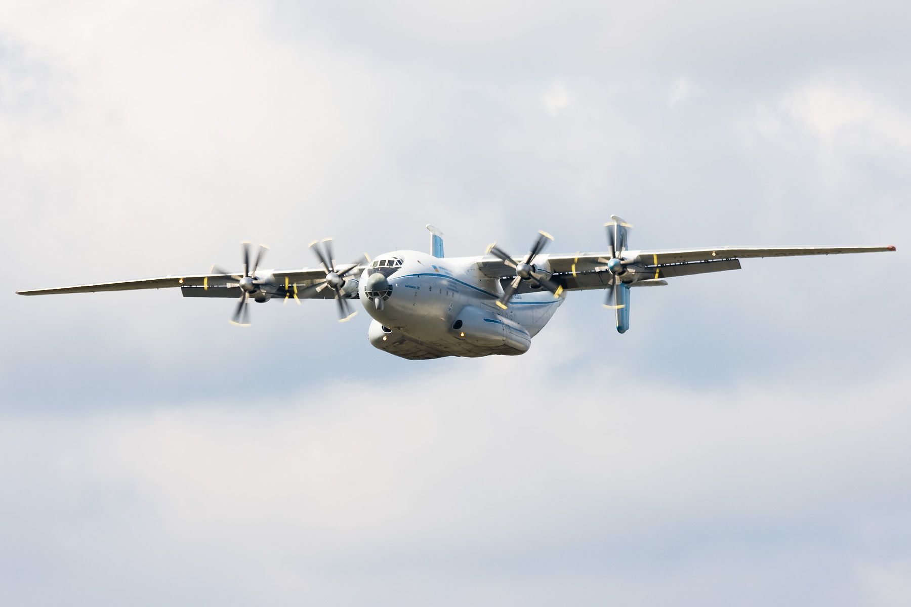Antonov An-22 Antheus strategic heavy-lift turboprop transport. (Dmitry A. Mottl)