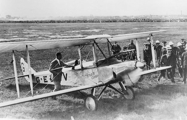 .Bert Hinkler arriving in Queensland, Australia with his Avro 581E Avian, G-EBOV, 1928.