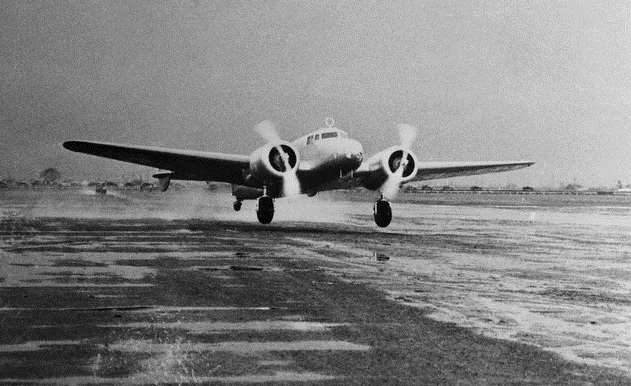 Another camera angle shows Amelia Earhart taking off from Oakland Municipal Airport, 17 March 1937. (© Bettman/CORBIS)