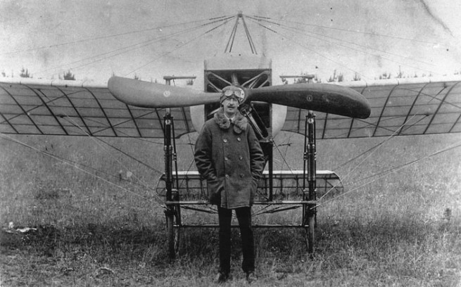 Denys Corbett Wilson with a Bleriot XI-2 at Highcliffe, near Christchurch, New Zealand, 18 June 1913. This version o fteh airplane is powered by an air-cooled Gnome 7 cylinder rotary engine producing 80 horsepower. 
