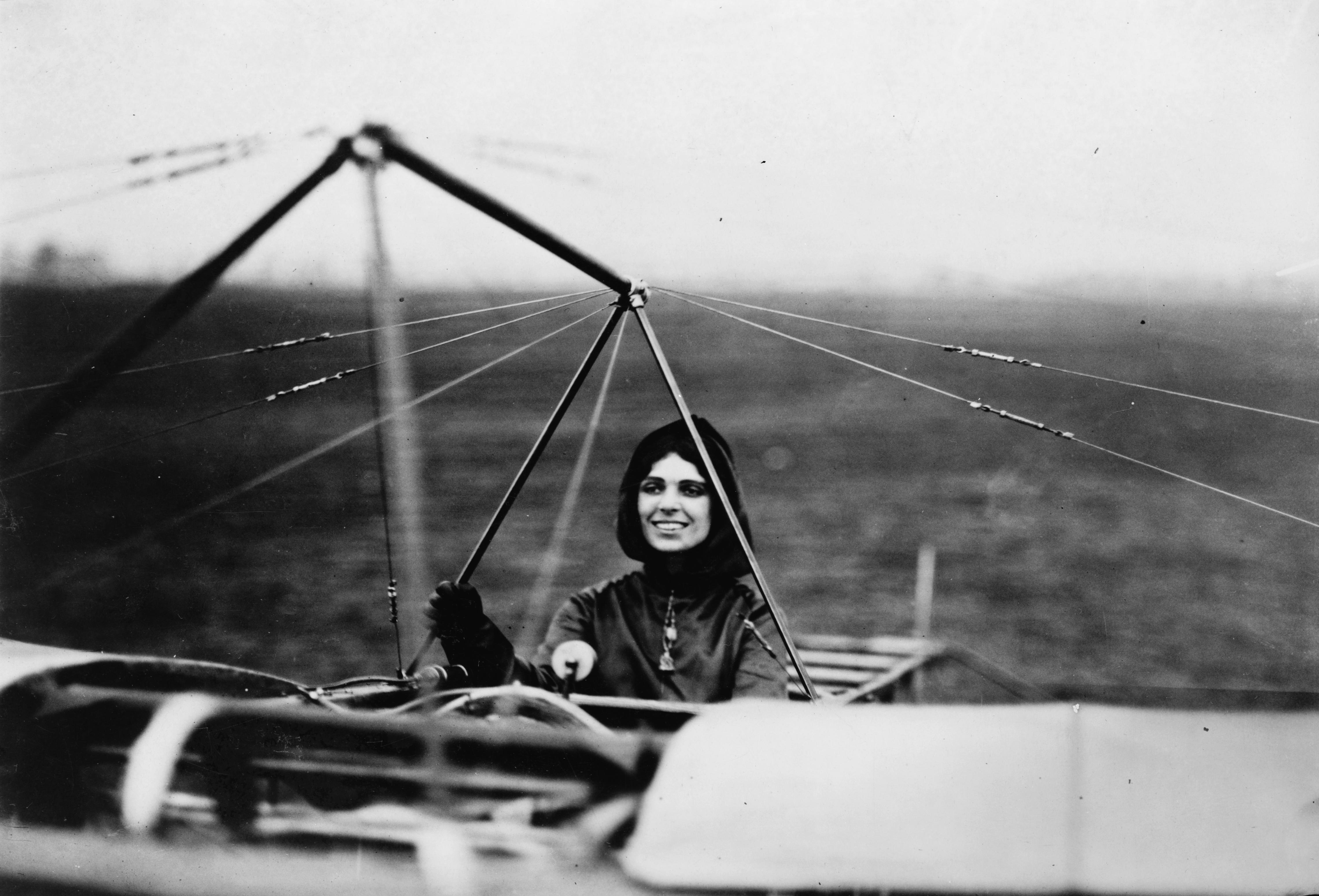 Harriet Quimby and her Blériot XI