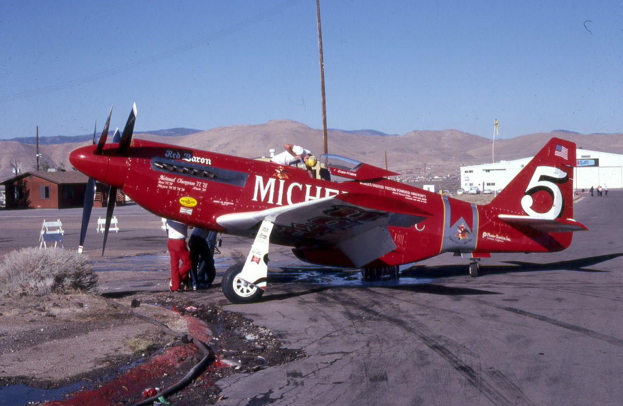 Unlimited Class North American Aviation P-51 Mustang, Red Baron.