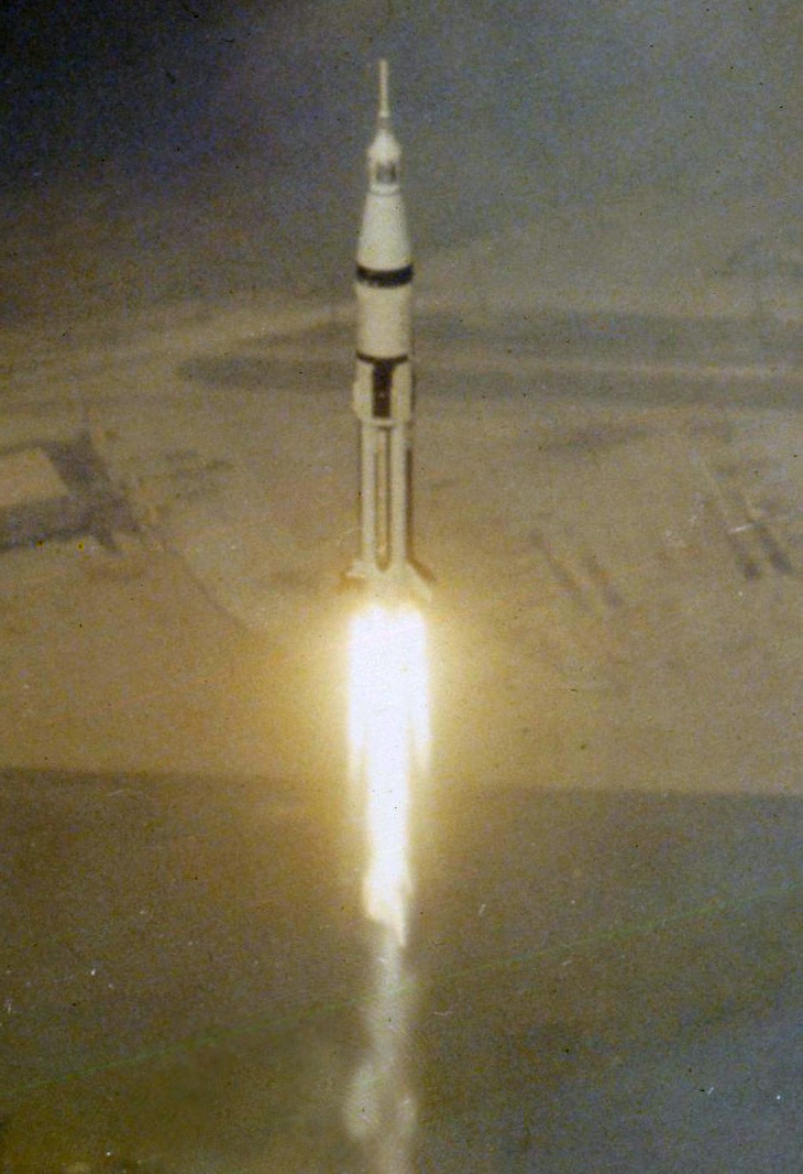 Apollo 7 Saturn 1B AS-205 in flight above Cape Kennedy Air Force Station, 11 October 1968. (NASA) 