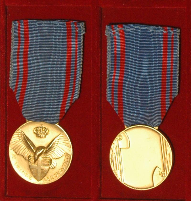 Medalglia d'oro al valore aeronautico