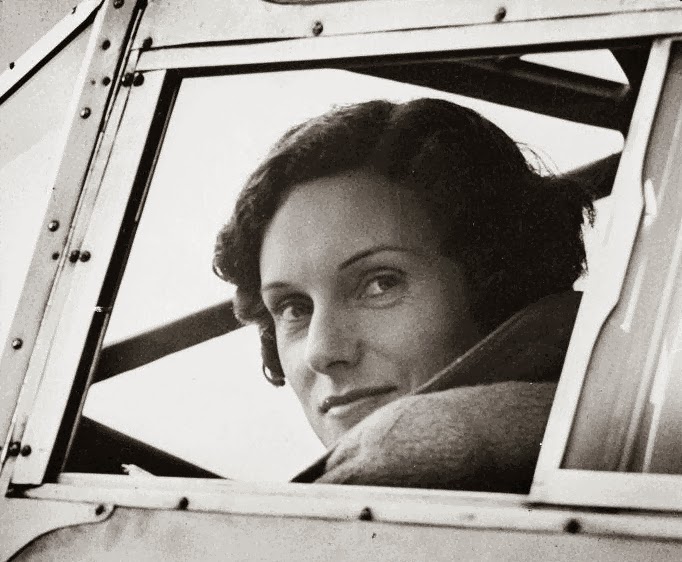 Jean Batten in the cockpit of her Percival Gull. (Unattributed)