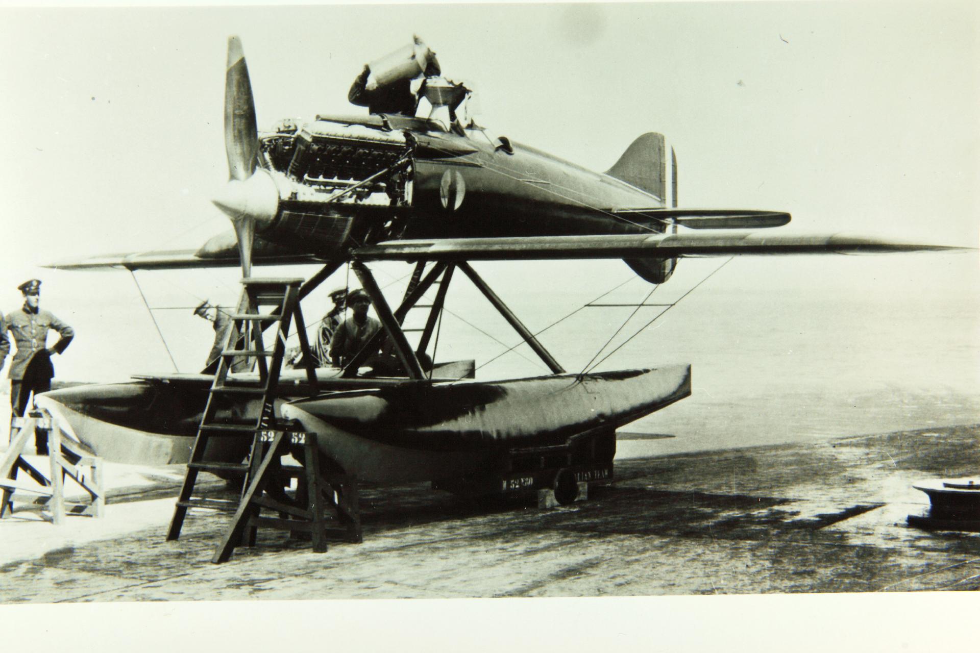 With its cowlings removed, the 1,000 horsepower Fiat AS.3 DOHC V-12 engine of the Macchi M-52 is visible. (San Diego Air and Space Museum Archive)