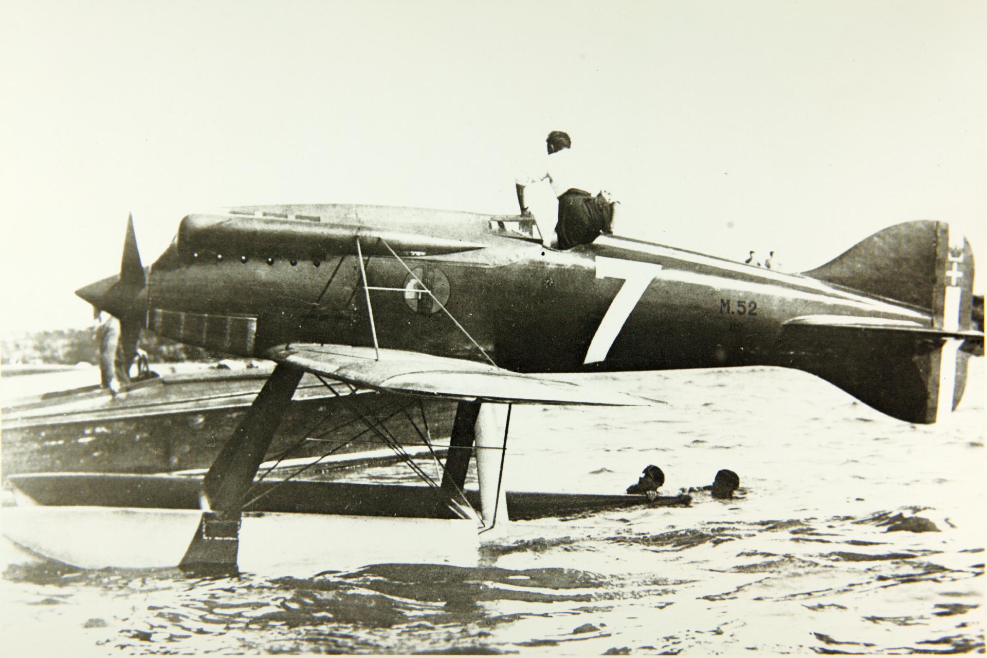 Macchi M.52 number 7. (San Diego Air and Space Museum Archive)