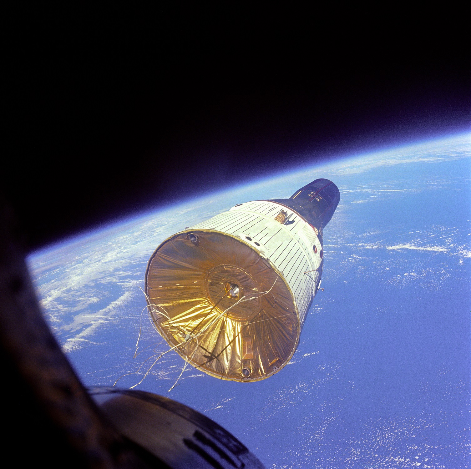 Gemini 7 as seen from Gemini 6A, 15 December 1965. (NASA)