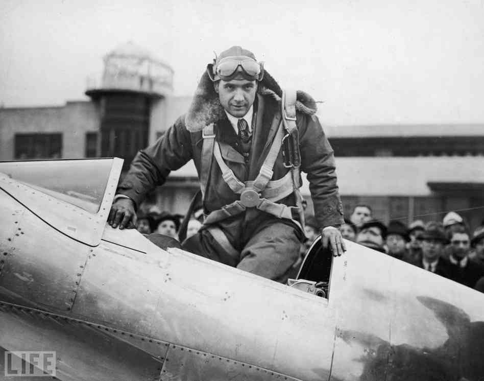 Howard Hughes in the cockpit of the H-1 Racer, NX258Y, 19 January 1937. (LIFE Magazine)