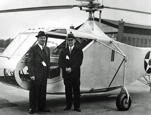 gor Ivanovich Sikorsky and Charles Lester Morris with the XR-4 at Wright Field, Ohio, May 1942. (Sikorsky Historical Archives) 