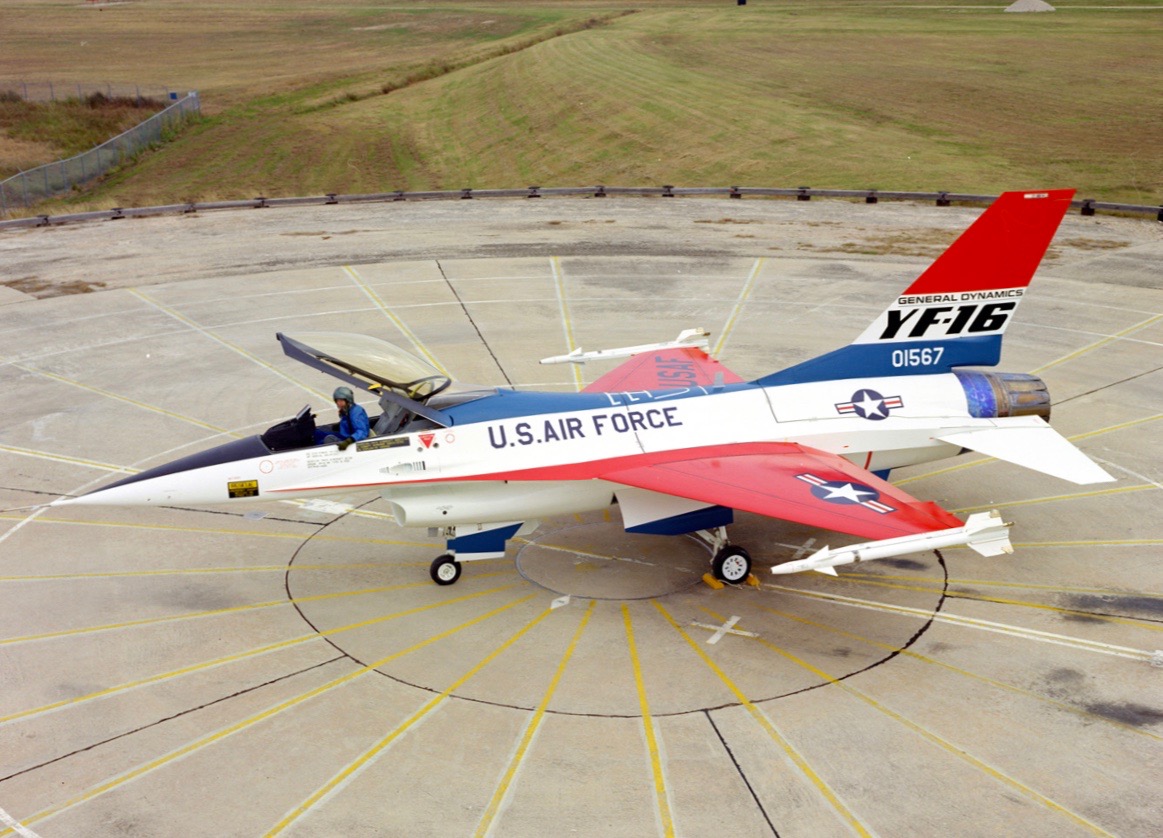 Phil Oestricher in the cockpit of the first General Dynamics YF-16 Light Weight Fighter prototype at Carswell Air Force Base, Texas, December 1972.