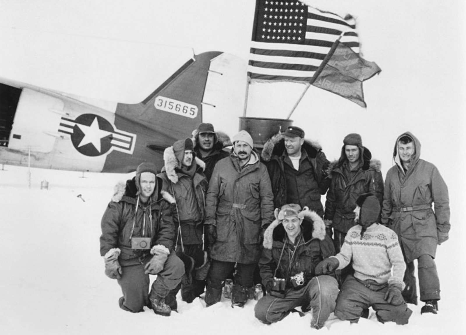 Crew and passengers of the C-47 at T-3, 3 May 1951 (fly.historicwings.com)