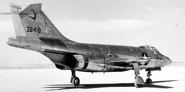 McDonnell F-101A-1-MC Voodoo 53-2418, right rear view. (U.S. Air Force)