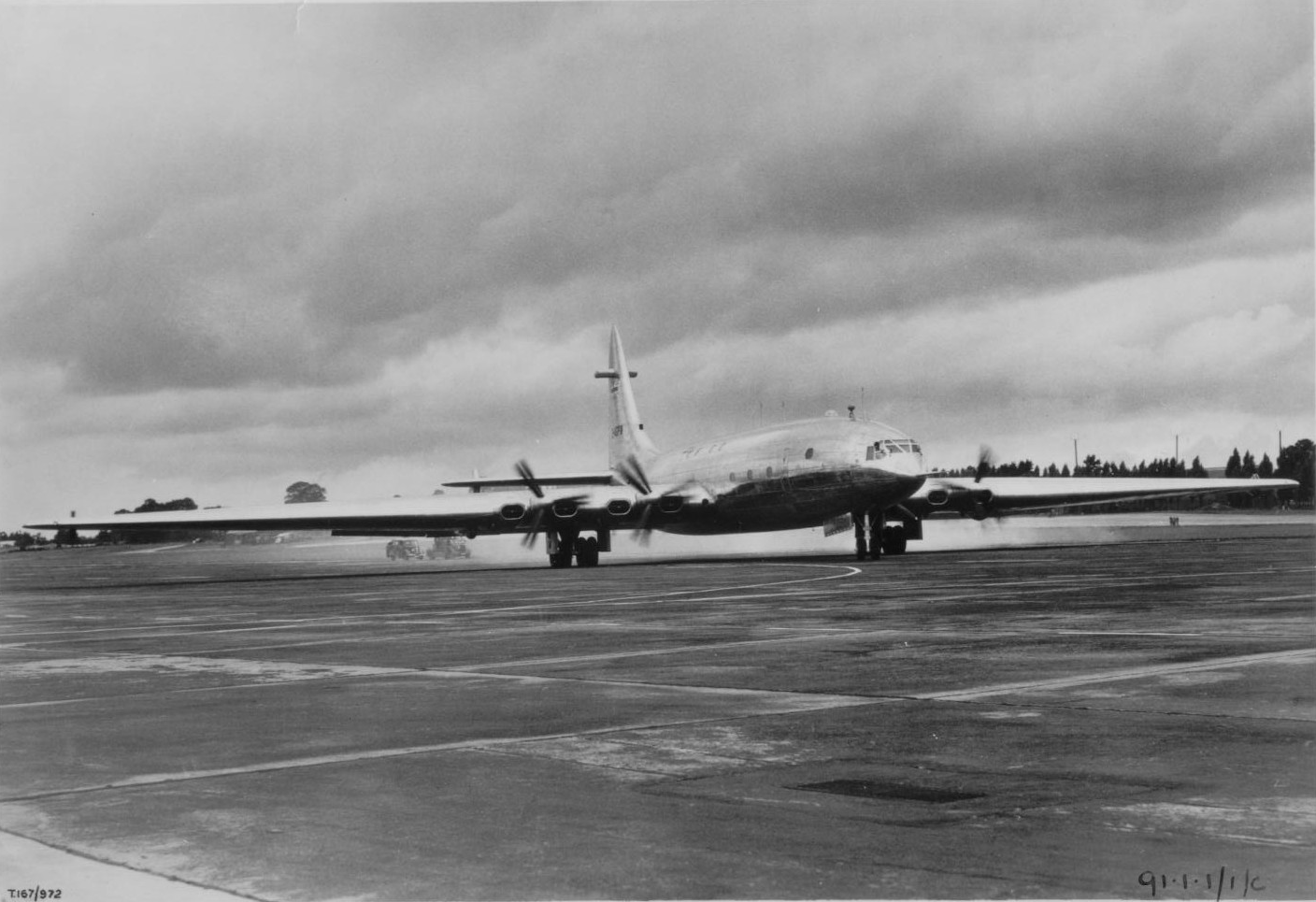 Bristol Brabazon Mk.I G-AGPW runs up its engines. (Unattributed)