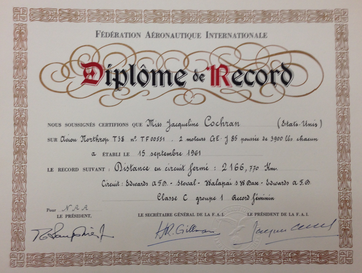 Jacqueline Cochran's Diplôme de Record in the San Diego Air and Space Museum Archives. (Bryan R. Swopes) 