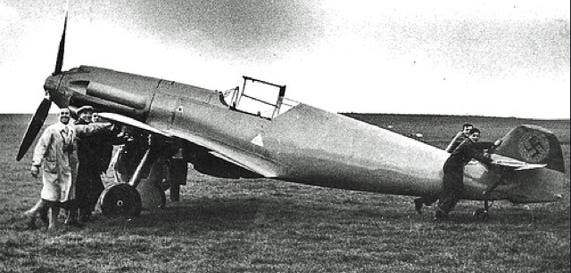 Bayerische Flugzeugwerke Bf 109 V13 D-IPKY without its identification markings. (Unattributed)