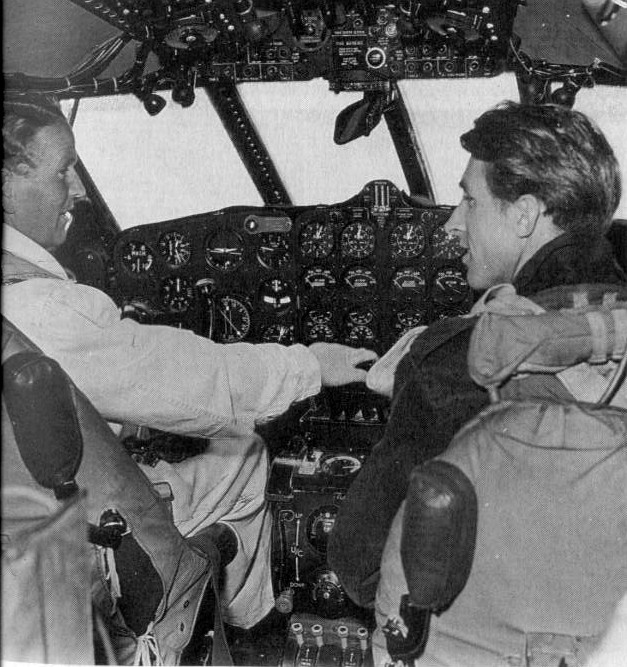 John Cunningham (left) and Per Bugge in the cockpit of a DH.106 Comet. (Photograph courtesy of Neil Corbett, Test and Research Pilots, Flight Test Engineers)
