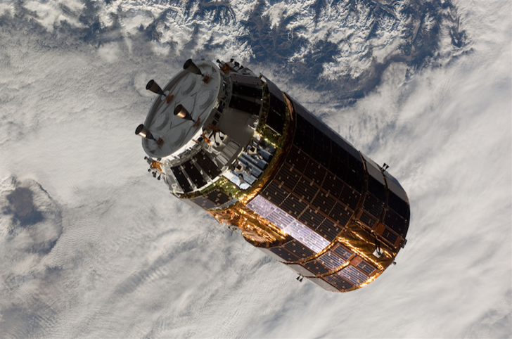 Kounotori 2 H-II Transfer Vehicle approches International Space Station, 27 January 2011. (NASA ISS026-E-020910)