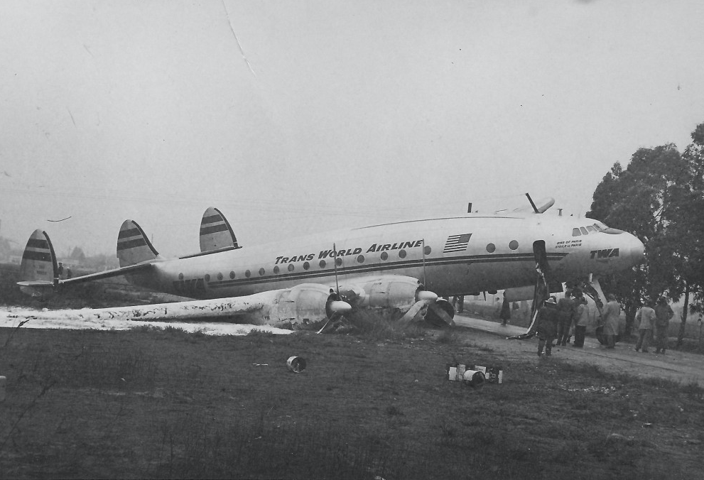 TWA Lockheed Constellation after landing accident at Long Beach, California, 18 November 1950. (Aviation Safety Network)