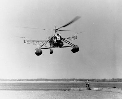 Igor Sikorsky banks the VS-300 through assymetric pitch of the horizontal tail rotors. (Sikorsky Historical Archives)