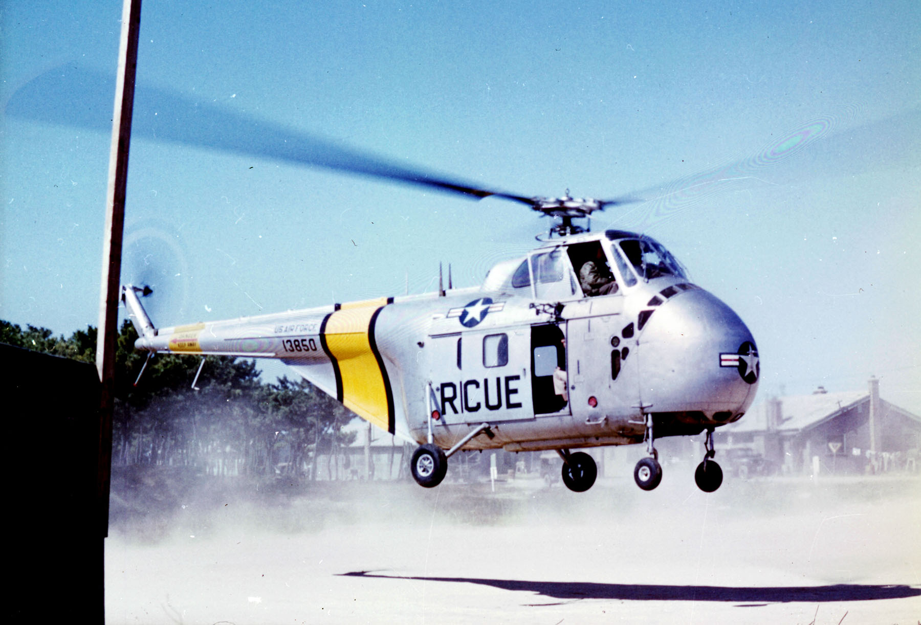 SH-19A Air Rescue Sqd. AR.1999.026