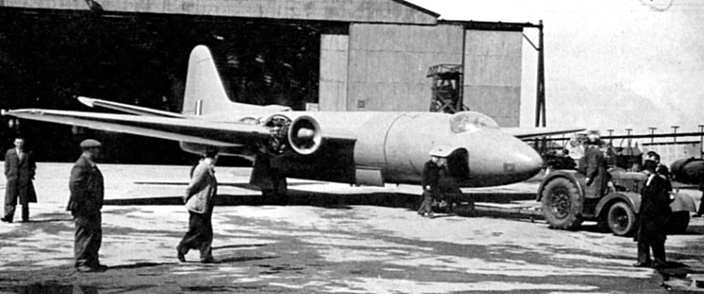 Rollout of English Electric A.1 VN799