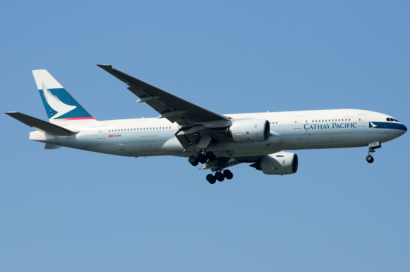 Cathay Pacific's Boeing 777-267, Bankok, Thailand, 1 January 2014. (Teeawut Wongdee)