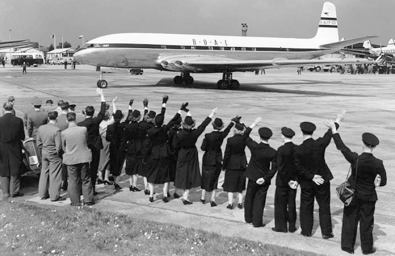 De Havilland Dh Comet G Aylp London May This Day In