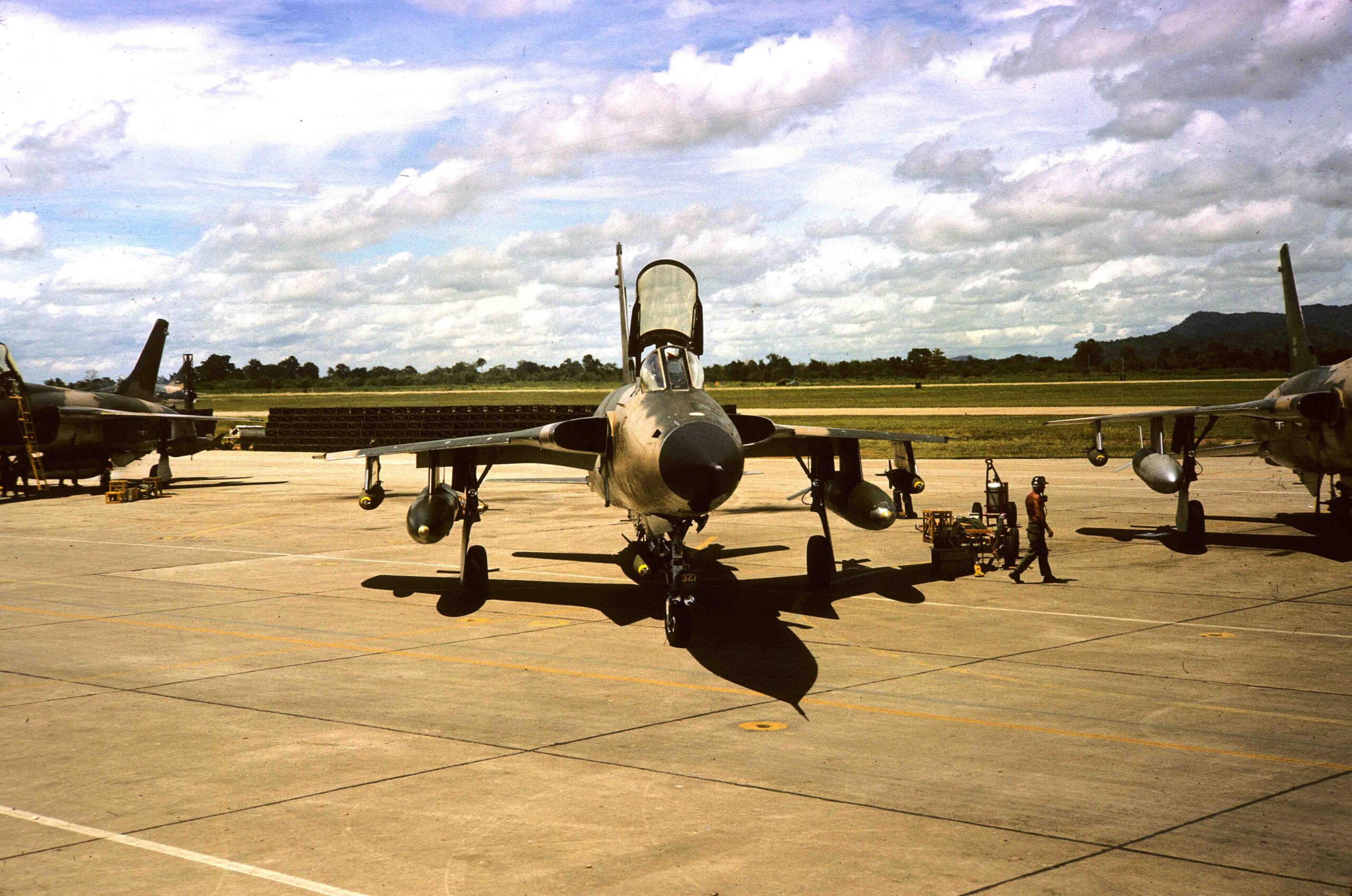 f 105 w