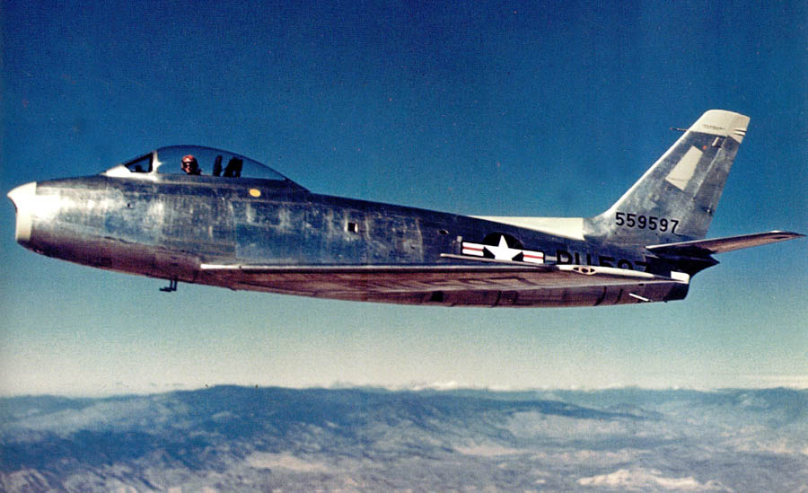 est Pilot George Welch flying the prototype North American Aviation XP-86 Sabre, 45-59597. (U.S. Air Force)