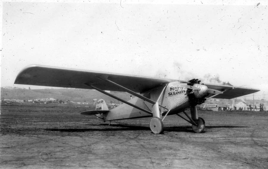 The Ryan NYP N-X-211, Spirit of St. Louis, right front quarter view, at Dutch Flats, San Diego, California. (Donald A. Hall Collection)