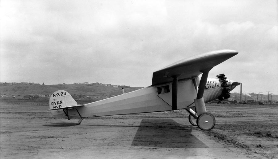 Ryan NYP N-X-211, Spirit of St. Louis, right side view, at Dutch Flats, San Diego, California, 28 April 1927. (Donald A. Hall Collection)