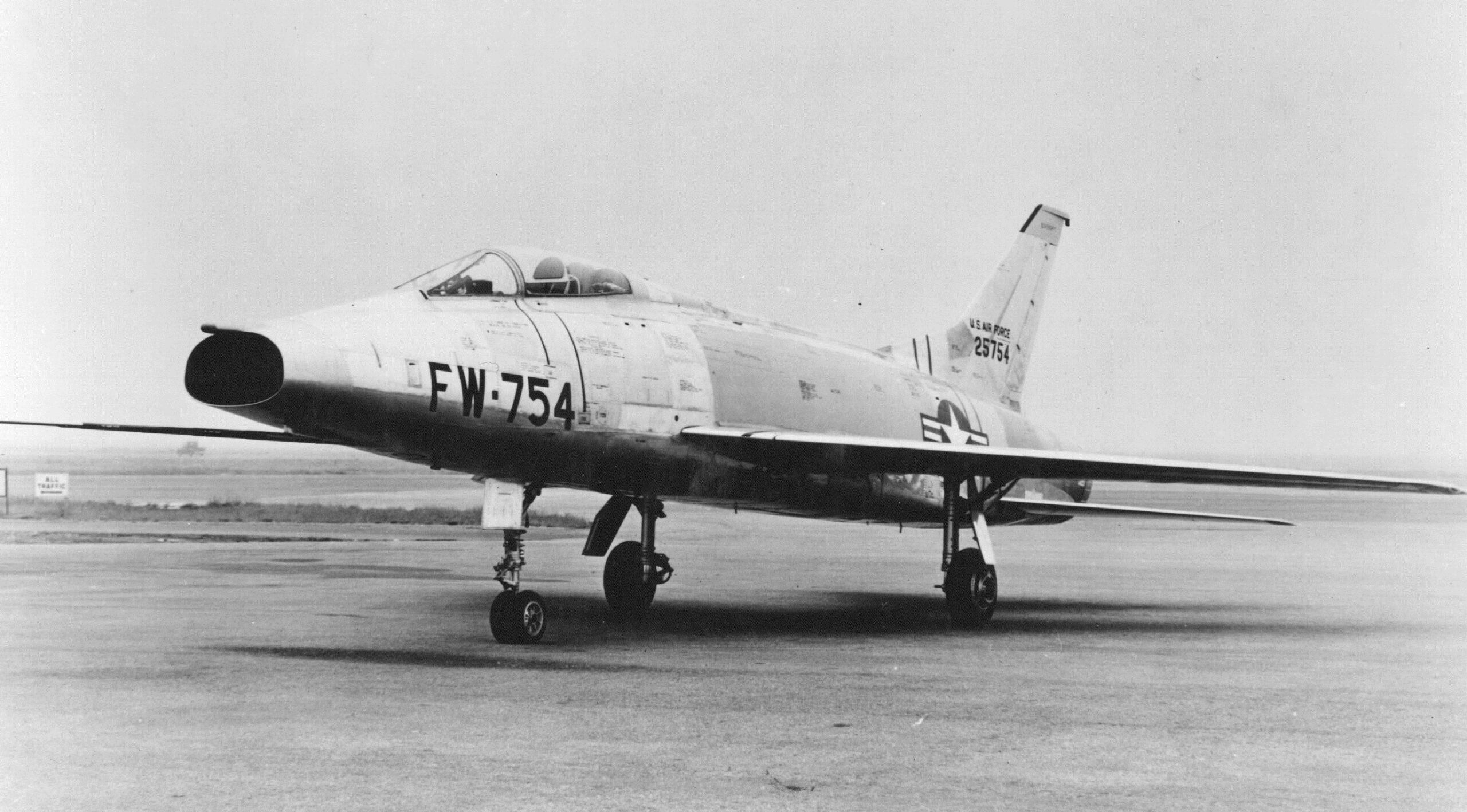 North American Aviation YF-100 Super Sabre 52-5754. (U.S. Air Force)