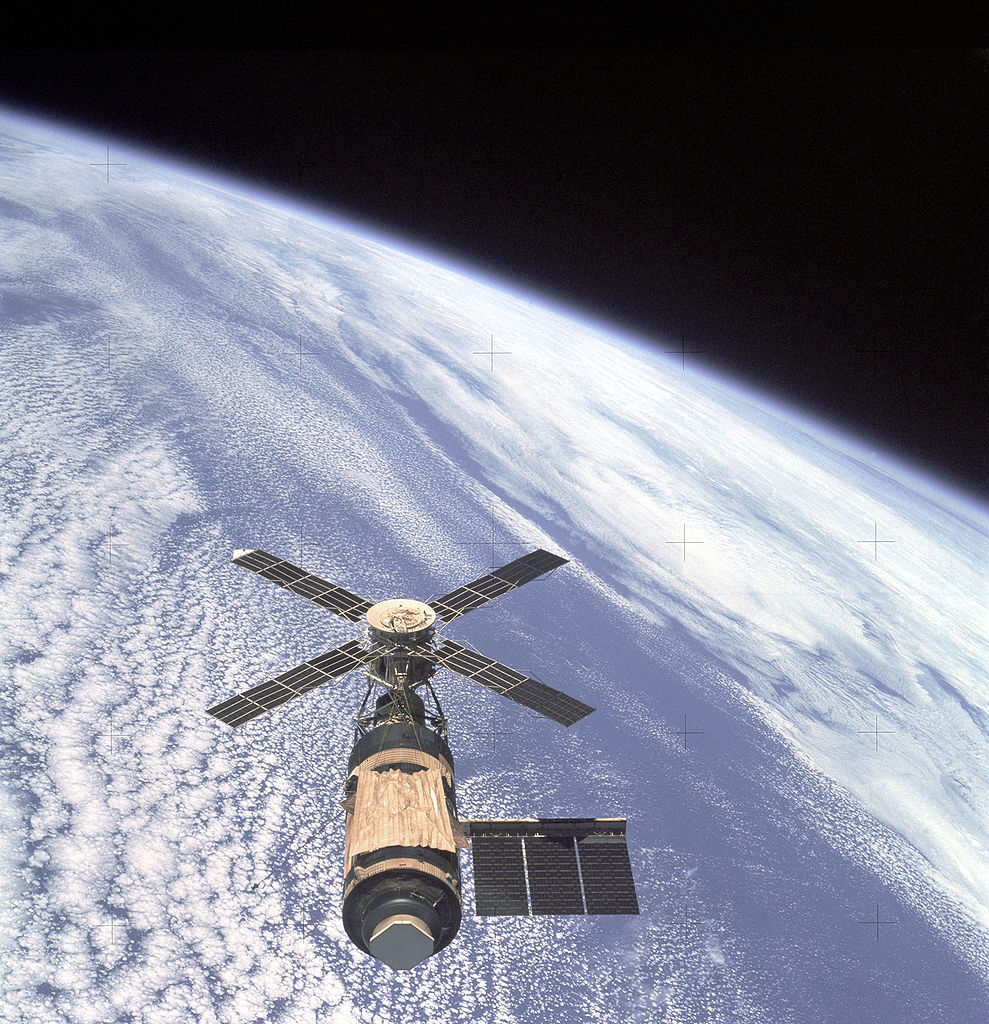 Skylab in Earth orbit, as seen by the departing Skylab 4 mission crew, 8 February 1974. (NASA)