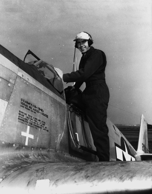 Test pilot Robert C. Chilton stand on the wing of a North American Aviation P-51B Mustang. (North American Aviation)
