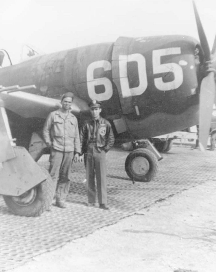 1st Lieutenant Raymond L. Knight and crew chief Sergeant Marvin Childers, with Republic P-47D-27-RE Thunderbolt 42-26785. This is the fighter bomber that he flew on the final mission. (U.S. Air Force)
